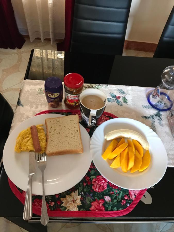Royal Homestay Moshi Luaran gambar