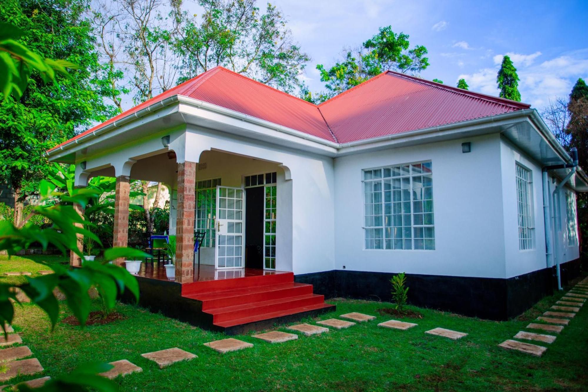 Royal Homestay Moshi Luaran gambar