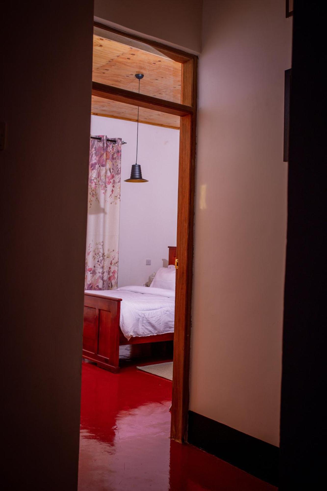 Royal Homestay Moshi Luaran gambar