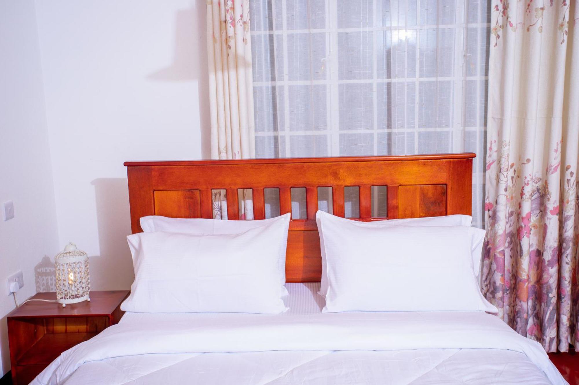 Royal Homestay Moshi Luaran gambar