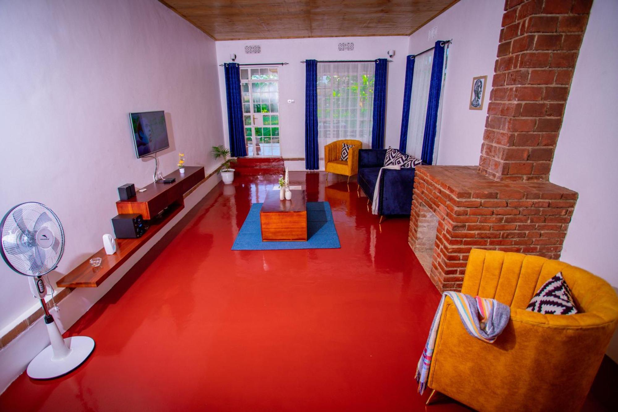 Royal Homestay Moshi Luaran gambar