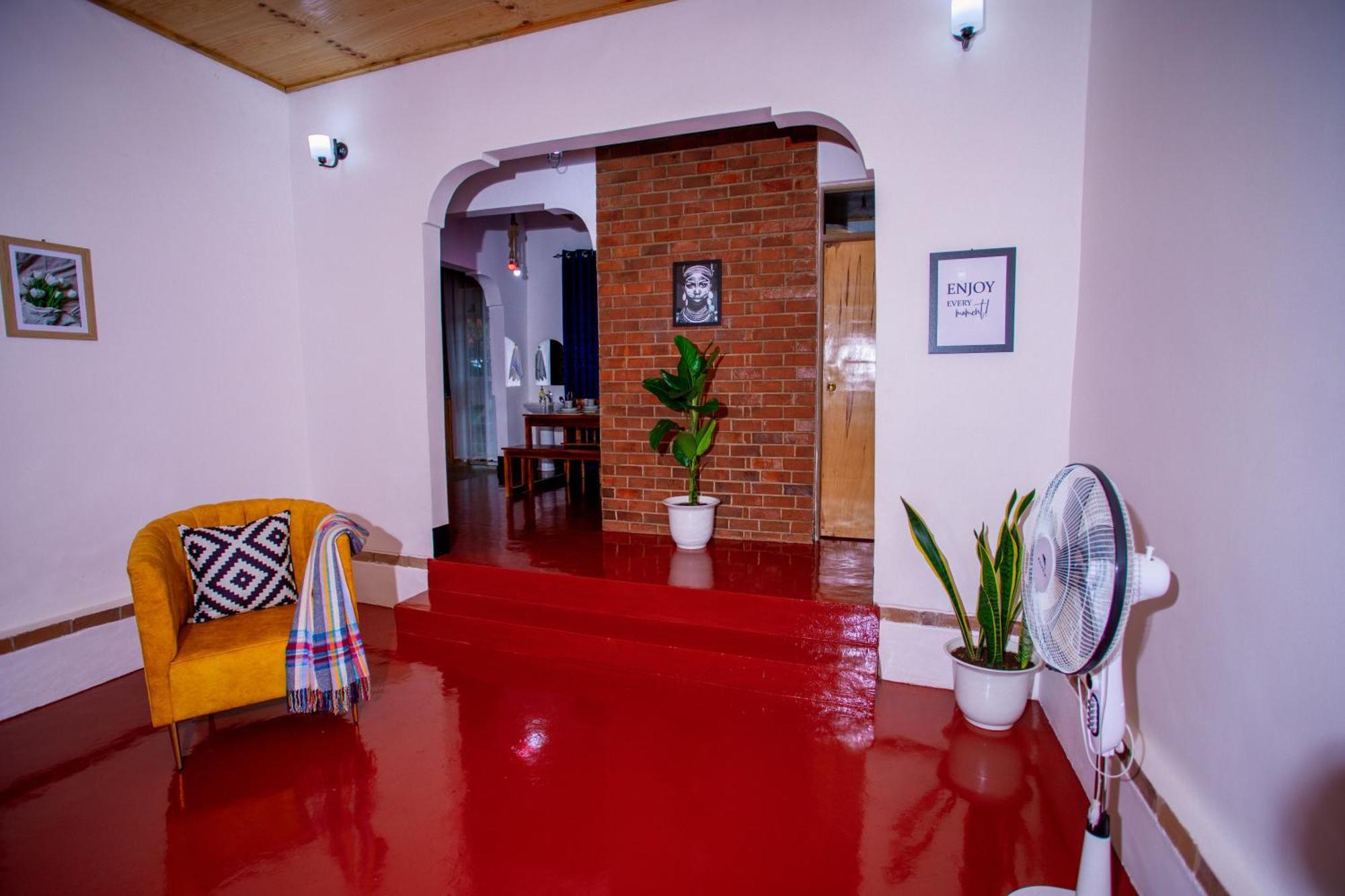Royal Homestay Moshi Luaran gambar